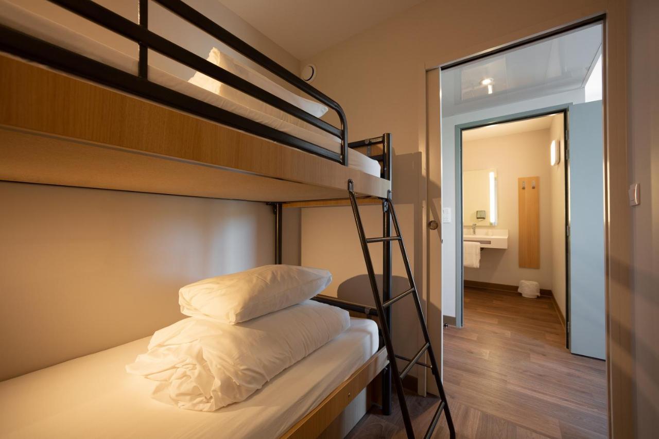 B&B HOTEL Les Herbiers 2*