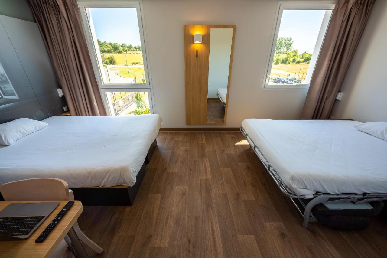 Hotel B&B HOTEL Les Herbiers Les Herbiers