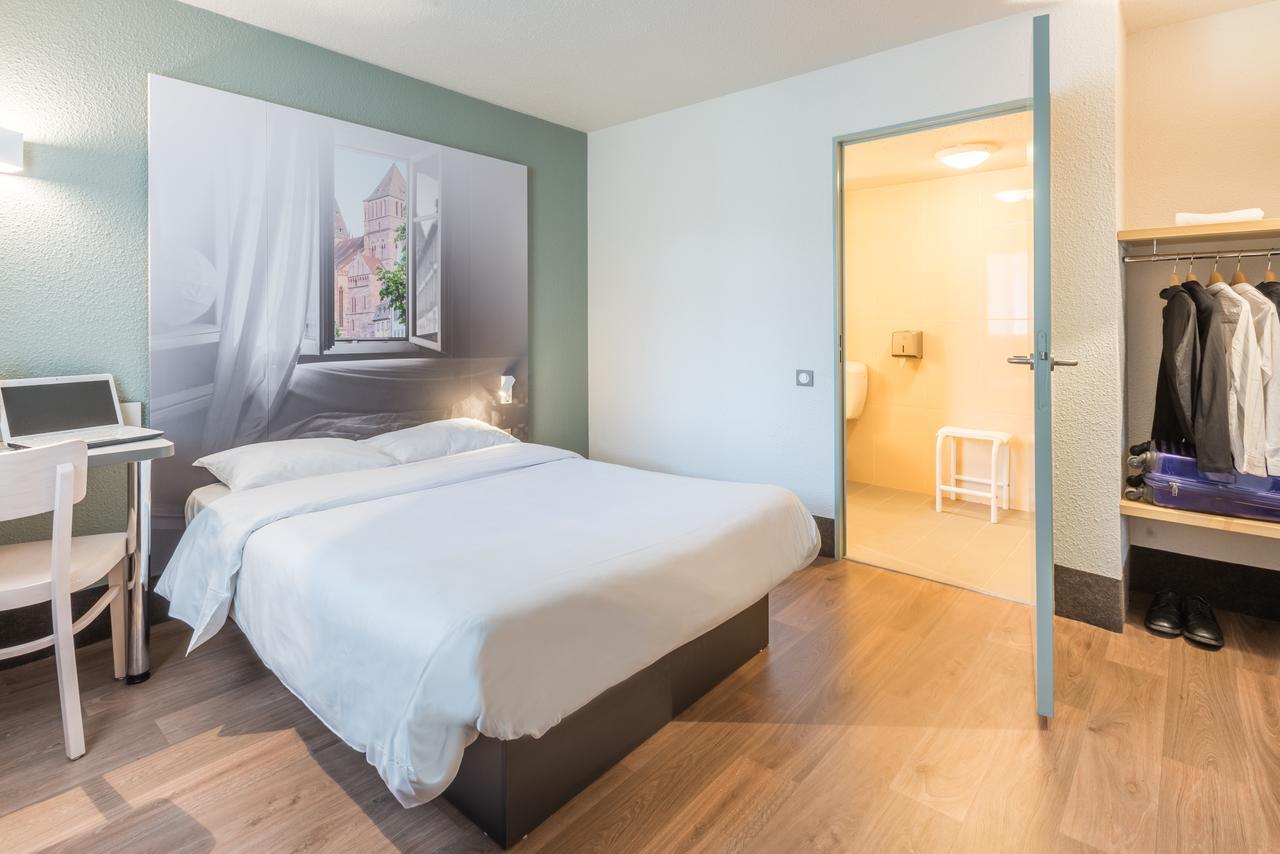 B&B HOTEL Les Herbiers 2*